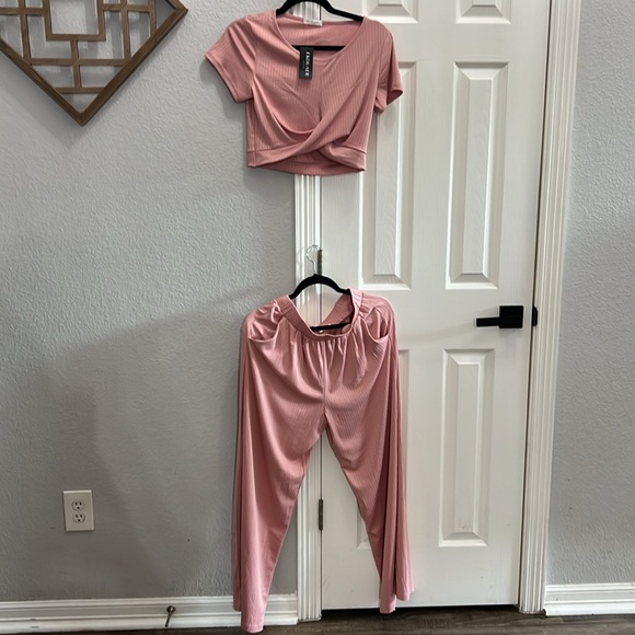 Brand new matching blush pink set size women’s medium - Picture 4 of 7